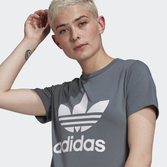 Adidas T-shirt con trifoglio grande, colore grigio e bianco