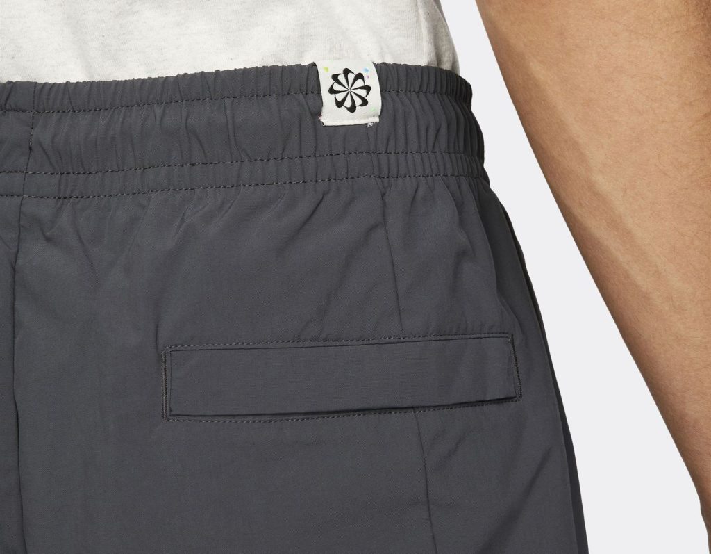pantaloni nike uomo lunghi tessuto nero