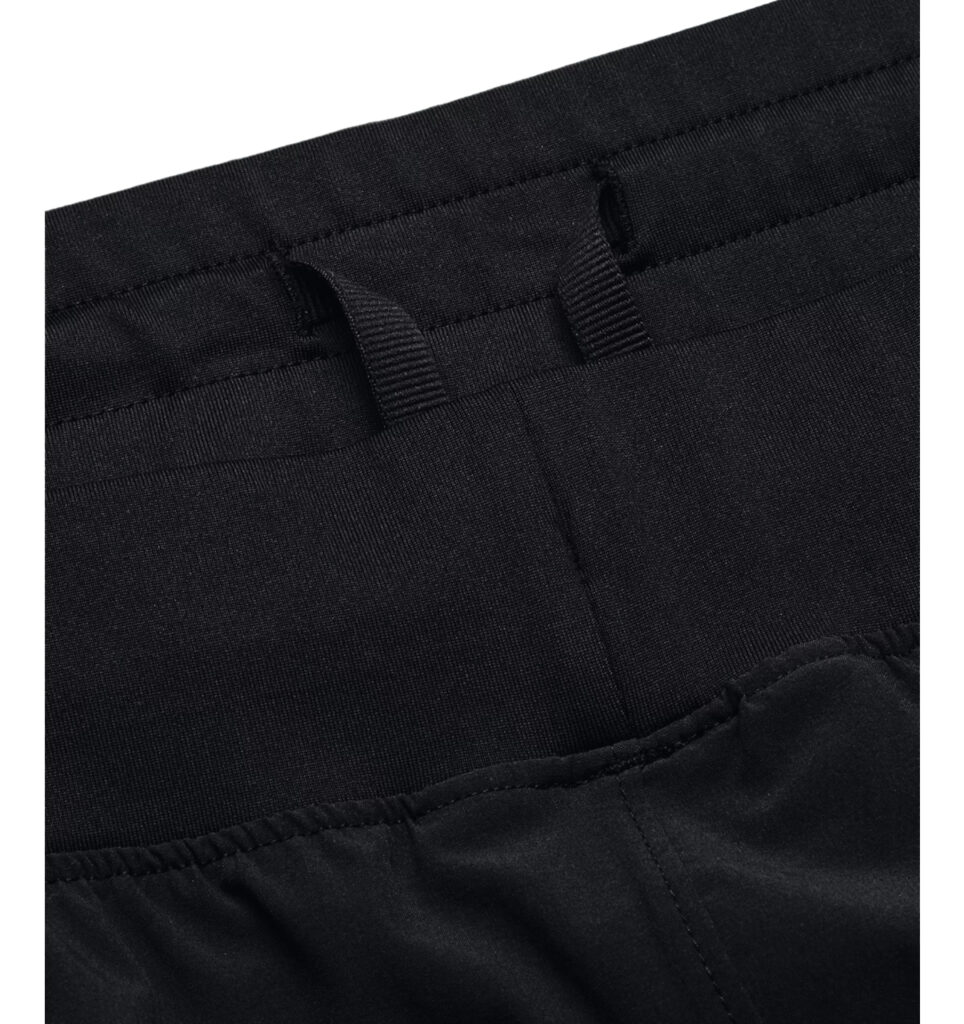 Under Armour pantaloni neri in tessuto elasticizzato
