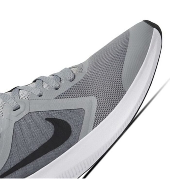 Scarpa da ginnastica Nike Downshifter da donna, grigio / nero