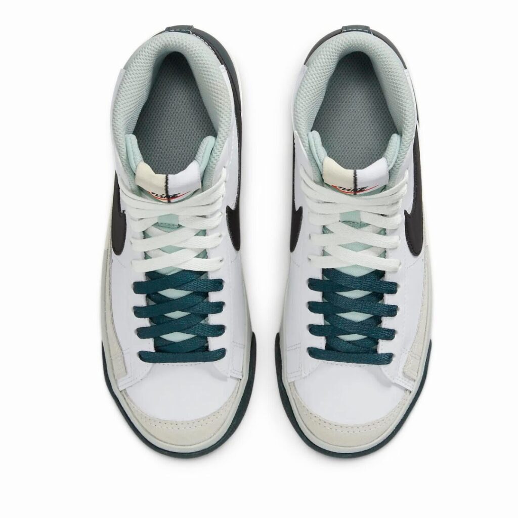 Nike Blazer Mid '77 SE (gs) - White/Deep Jungle/Silver/Black - immagine 3