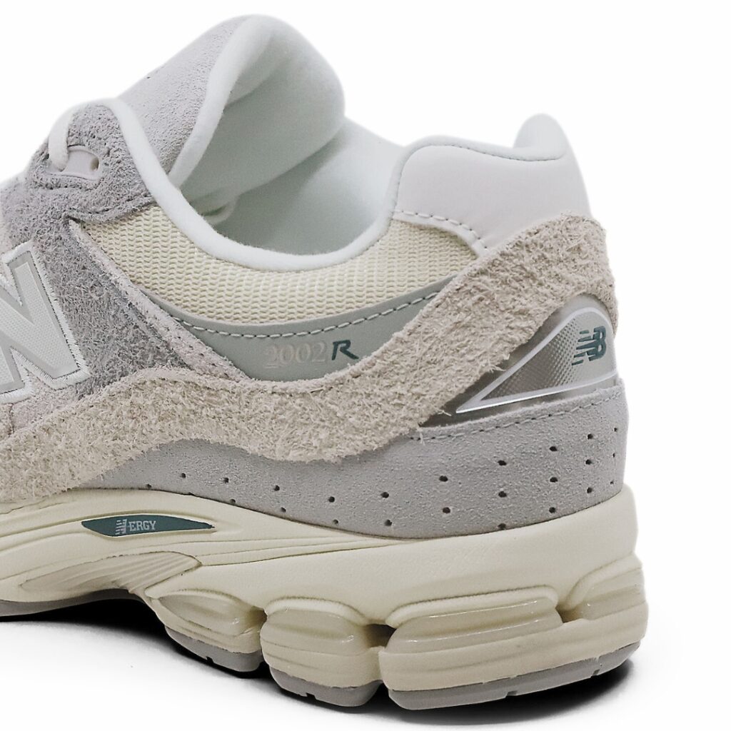 New Balance 2002 - Vintage White/Grey - immagine 4