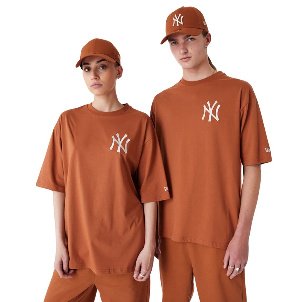 New Era T-Shirt Oversize NY Yankees League Essential - Brown