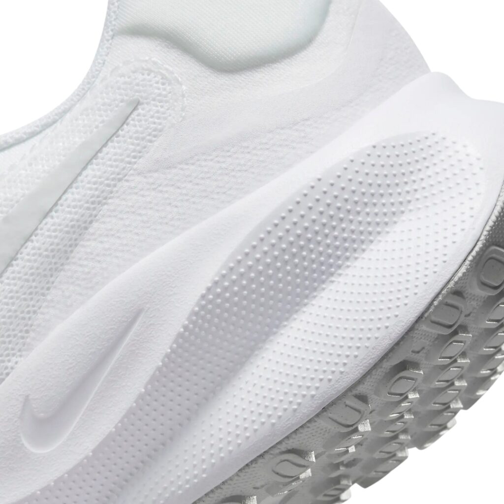 Nike Revolution 7 - White/Pure Platinum - immagine 4