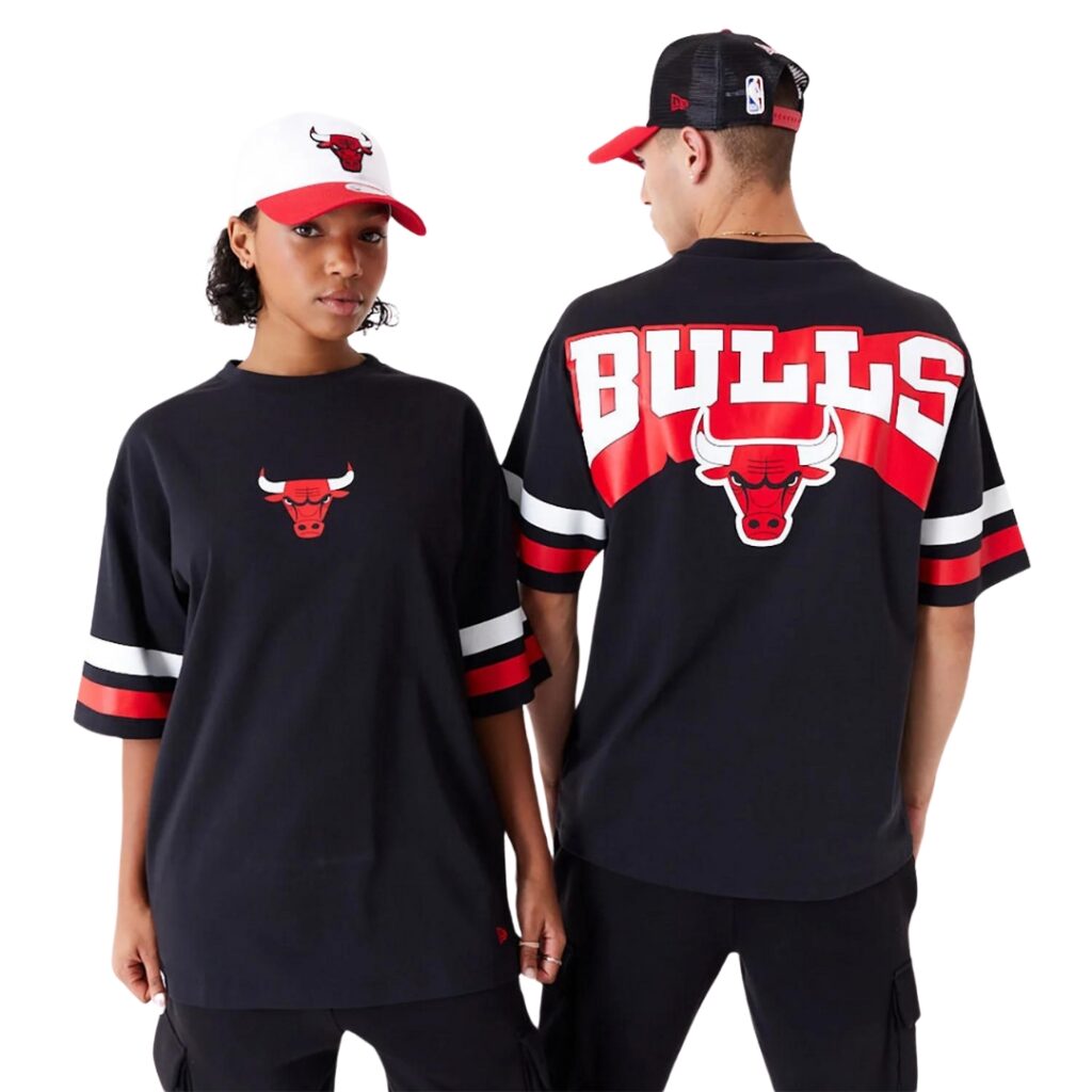 New Era T-Shirt Oversize Con Grafica Chicago Bulls - Black