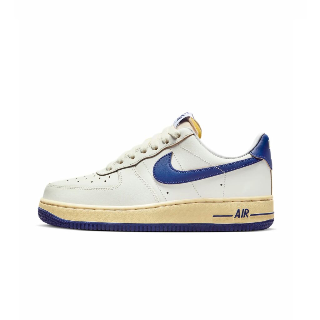 Nike Air Force 1 '07 - Sail/Pale Vanilla/Gold Suede/Deep Royal Blue
