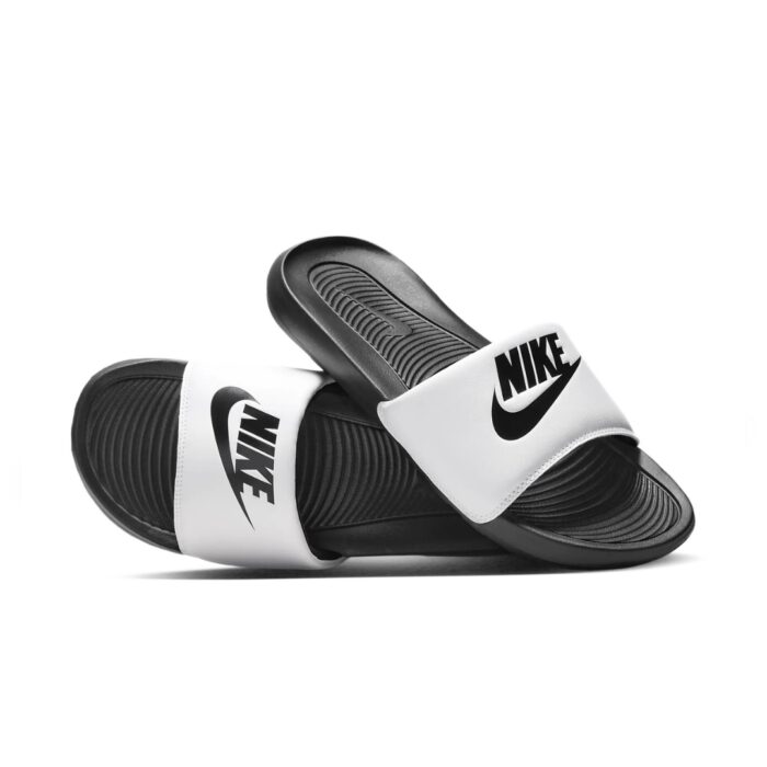 Nike Victori One - Black/White