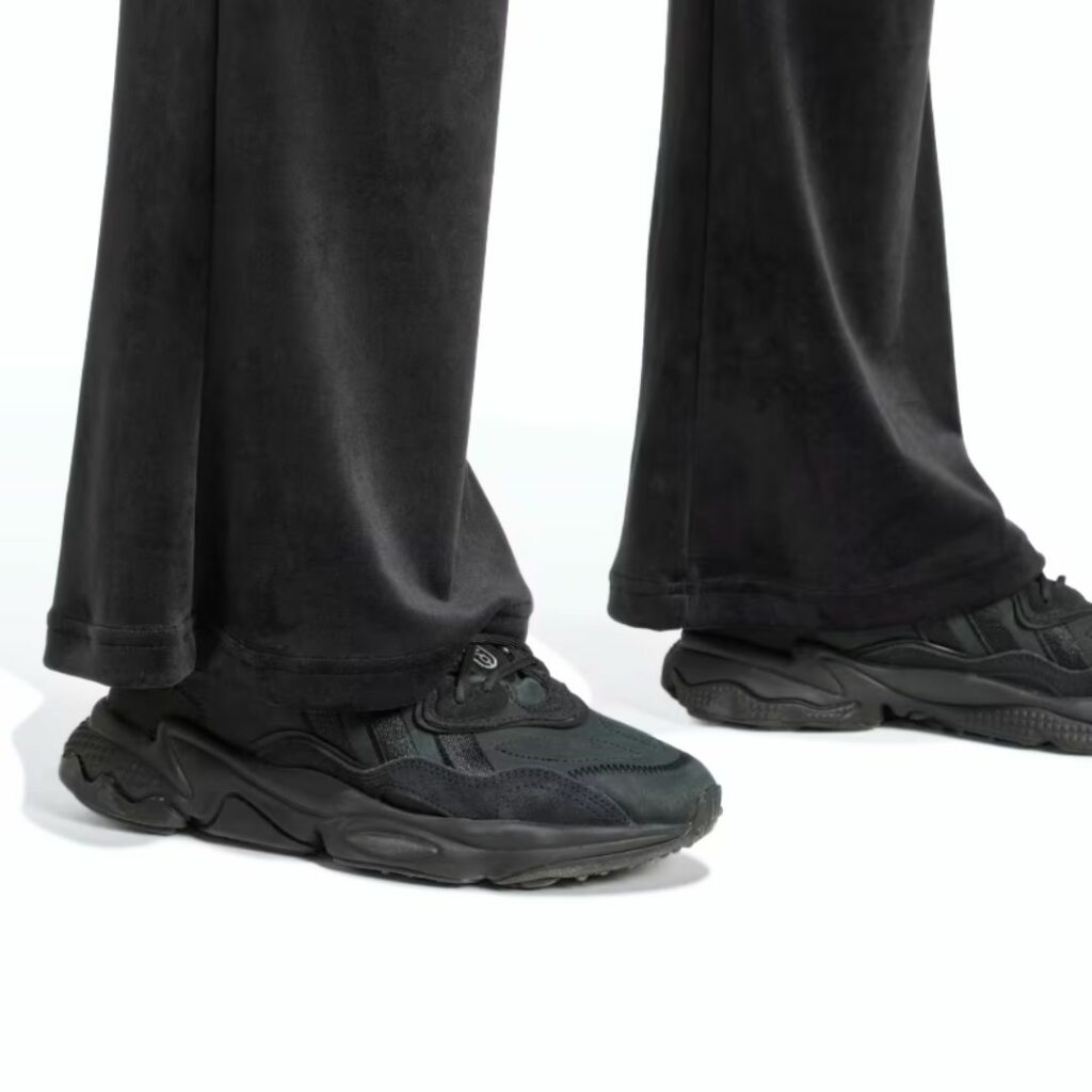 Adidas Pantaloni Velvet Con Trifoglio Di Strass - Black - immagine 4
