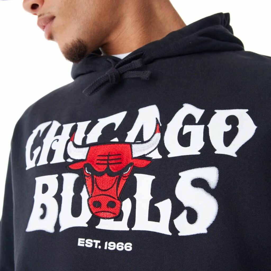 New Era Felpa Con Cappuccio Oversize Chicago Bulls - Black - immagine 2