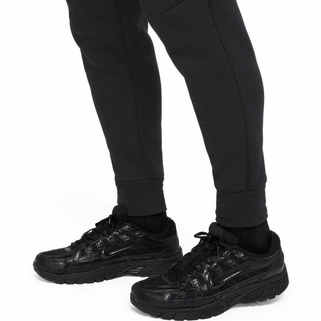 Nike Tech Fleece Joggers - Black/Green Strike - immagine 4