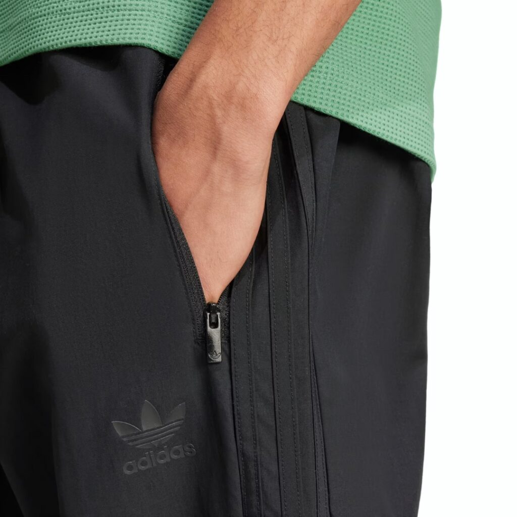 Adidas Pantaloni Woven - Black - immagine 3