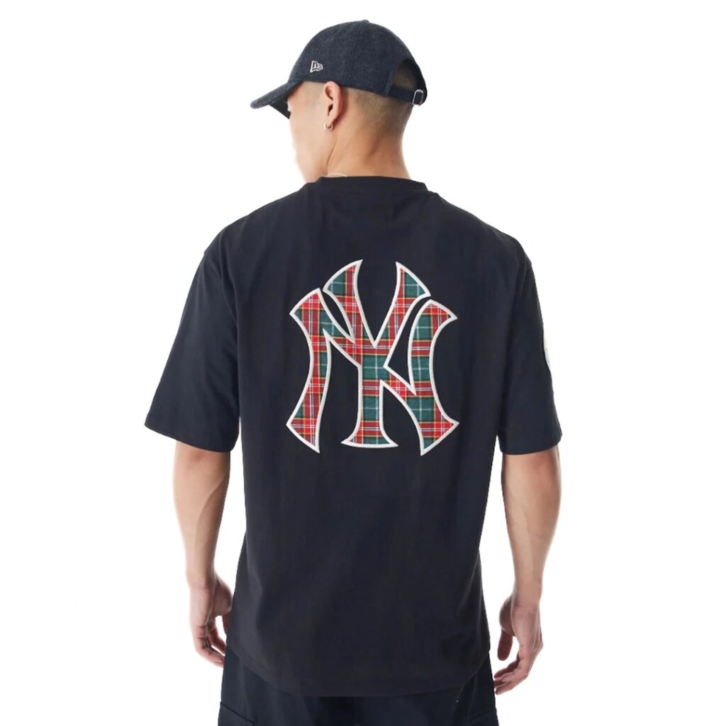 New Era T-Shirt Oversize New York Yanlees Tartan Infill - Black - immagine 2