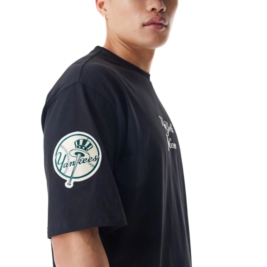 New Era T-Shirt Oversize New York Yanlees Tartan Infill - Black - immagine 3