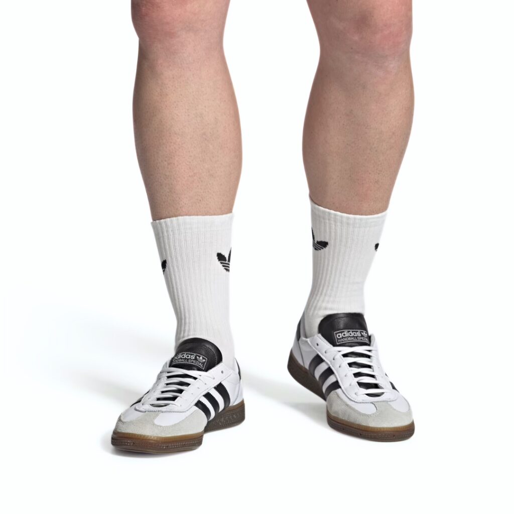 Adidas Handball Spezial - Cloud White/Core Black/Gum - immagine 2
