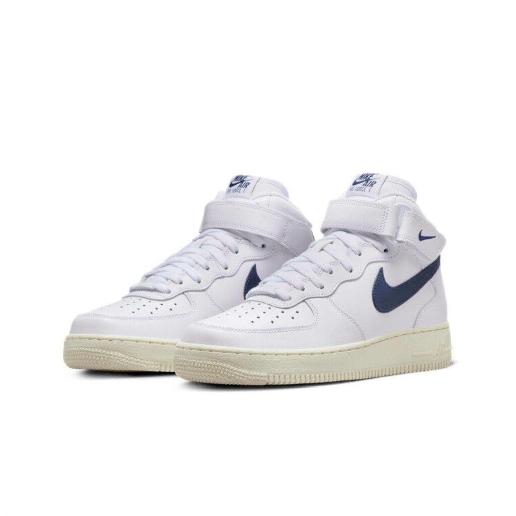 Nike Air Force 1 '07 Mid - White/Coconut Milk/Metallic Gold/Midnight Navy - immagine 2