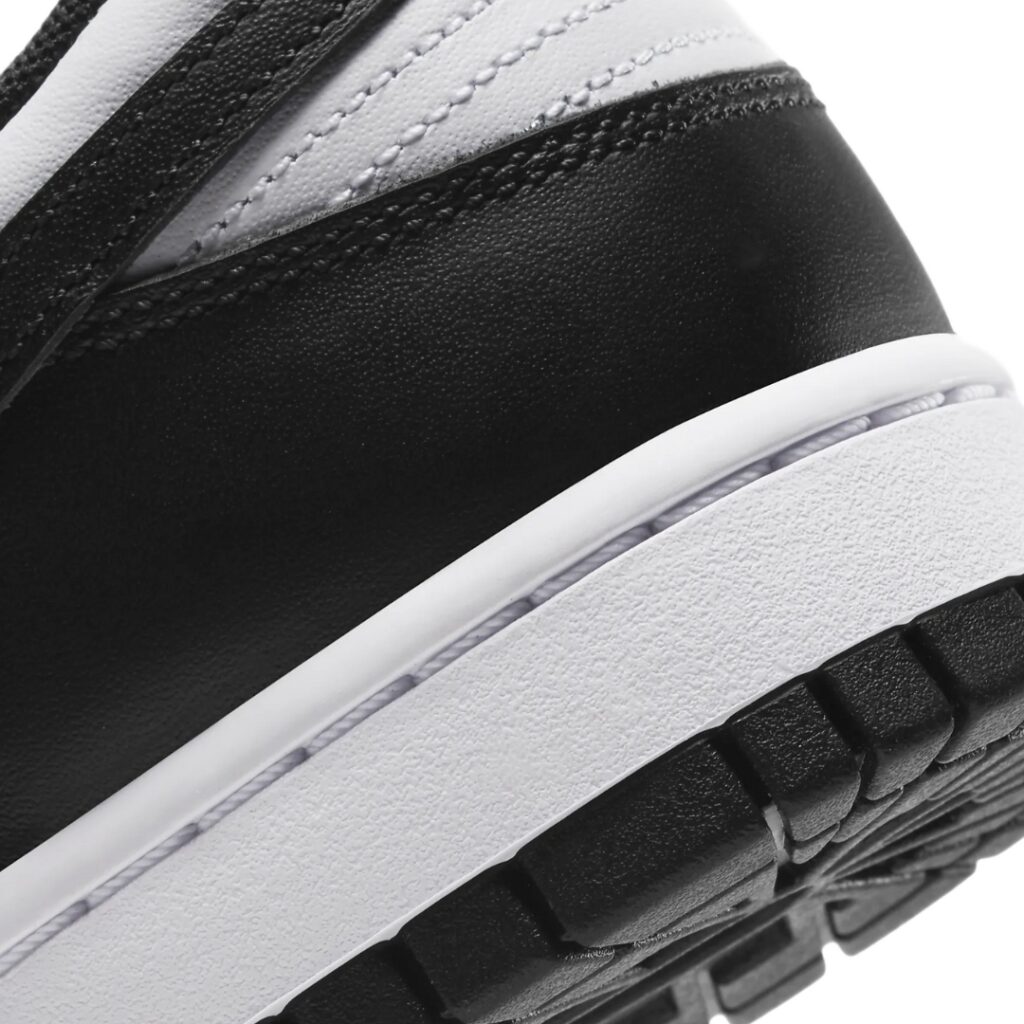 Nike Dunk Low Retro - Black/White - immagine 5
