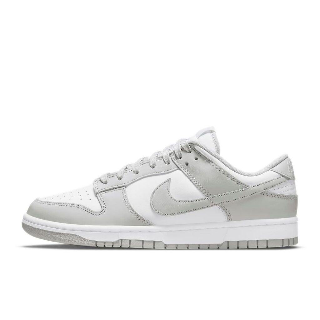 Nike Dunk Low Retro - White/Grey Fog - immagine 2