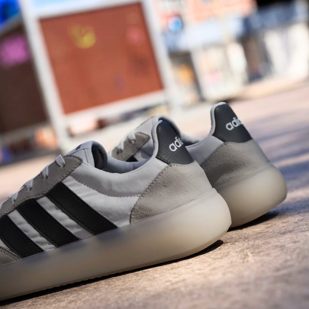 Adidas Barreda Decode - Cloud White/Core Black/Grey Two - immagine 3
