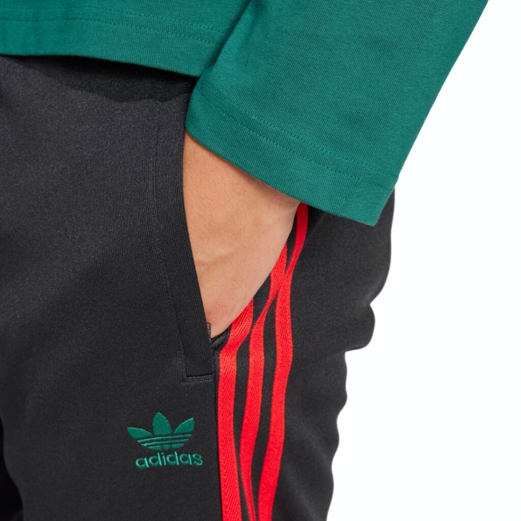 Adidas Pantaloni Adicolor Classics SST - Black/Better Scarlet - immagine 4