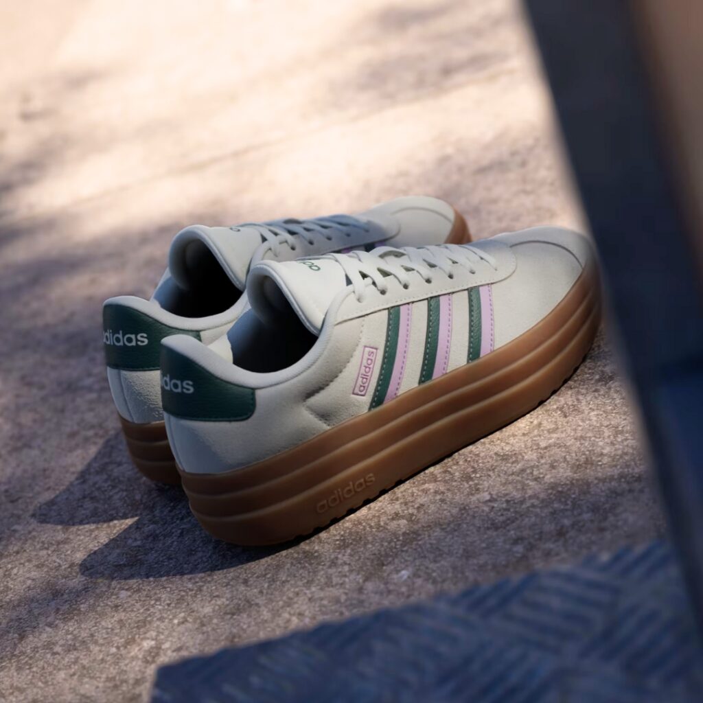 Adidas VL Court Bold - Off White/Collegiate Green/Bliss Lilac - immagine 2