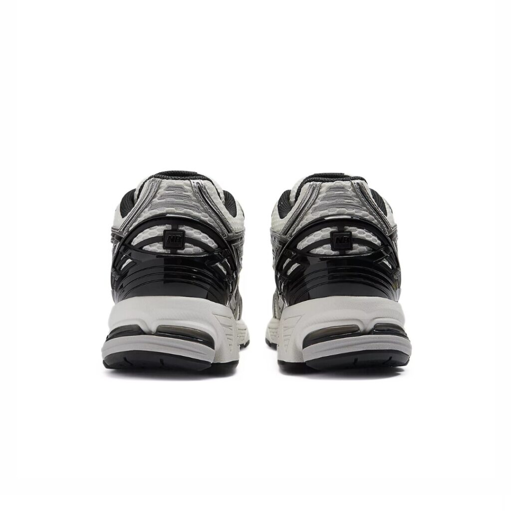 New Balance 1906 - Silver Metallic/Black/Sea Salt - immagine 3
