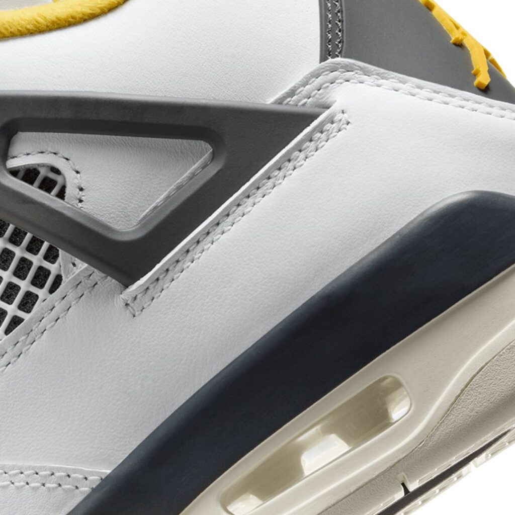 Nike Air Jordan 4 Retro - Vivid Sulphur - immagine 7