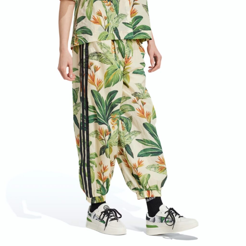 Adidas x Farm Rio Pantaloni - Cream White/Gold/Semi Flash Green - immagine 2