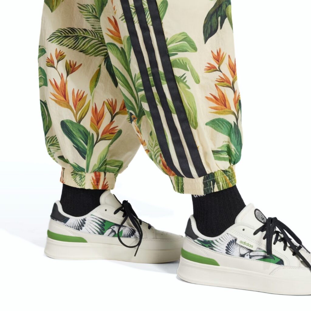 Adidas x Farm Rio Pantaloni - Cream White/Gold/Semi Flash Green - immagine 4