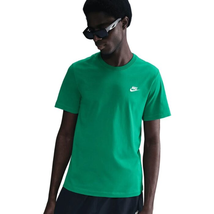 Nike Sportswear Club T-Shirt – Stadium Green