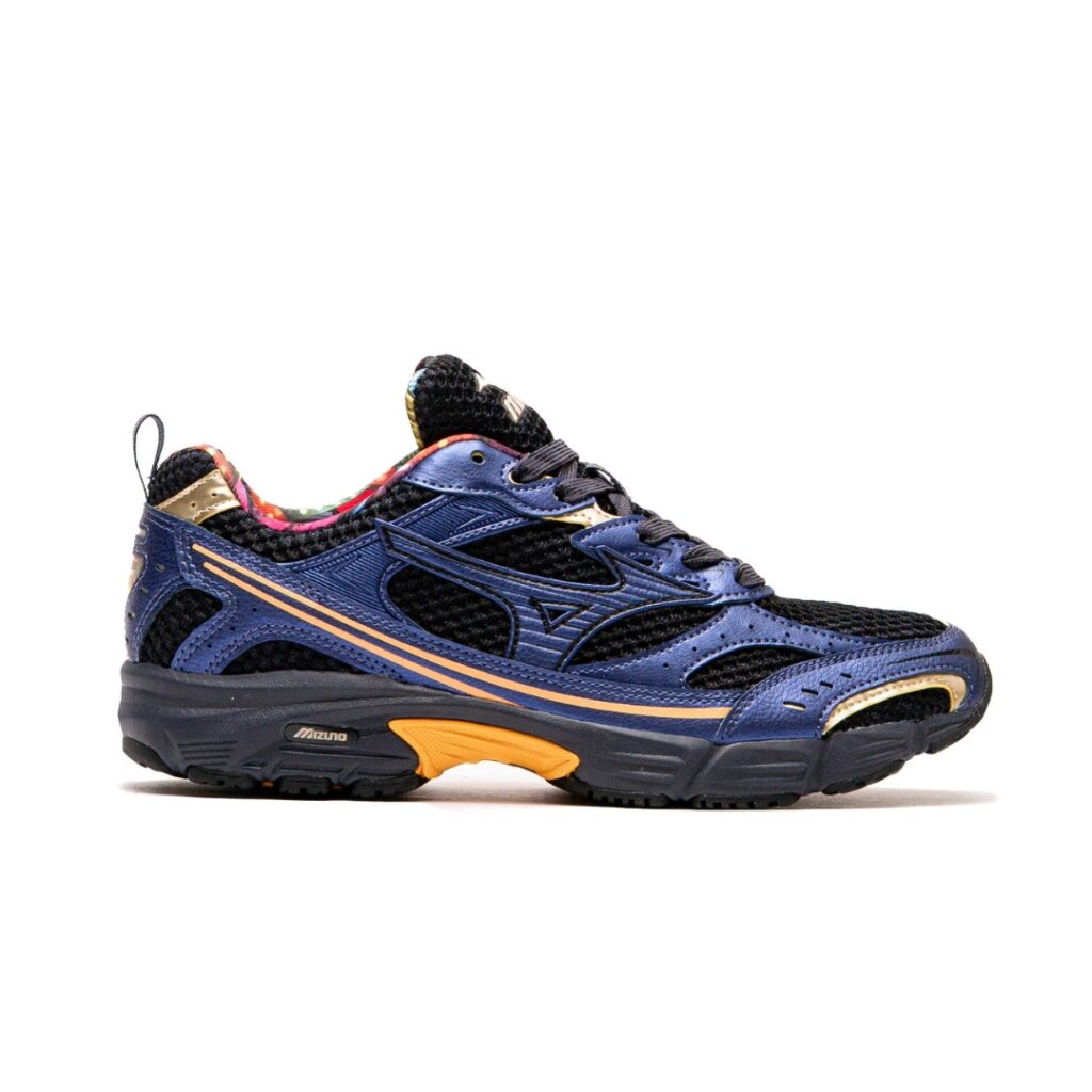 Mizuno MXR - Black/Cadmium Orange