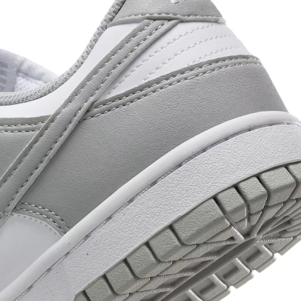 Nike Dunk Low Next Nature - White/Light Smoke Grey - immagine 4