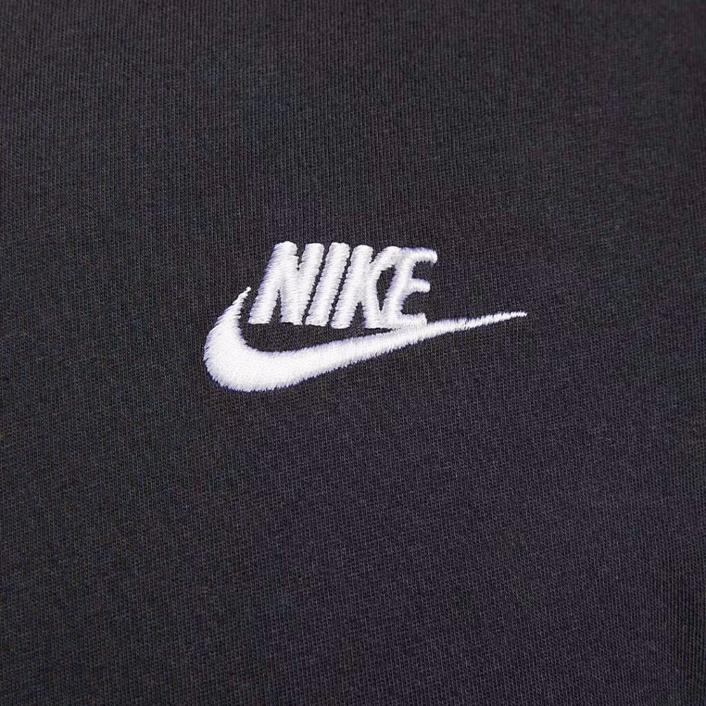 Nike T-shirt Sportwear Club - Black/White - immagine 5