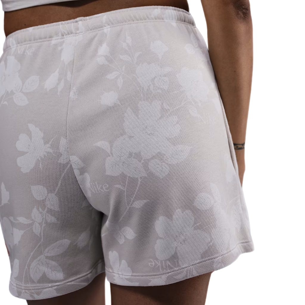 Nike Sportswear Chill Terry Shorts Stampati - Light Orewood Brown/Sail - immagine 2