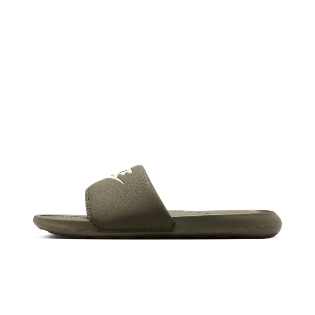 Nike Victori One Cargo Khaki/Cargo Khaki/Sail - immagine 4