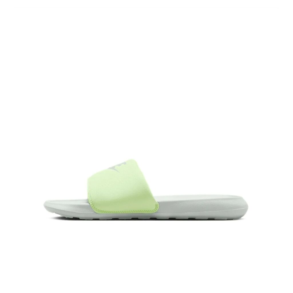 Nike Victori One Light Silver / Silver Barely Volt - immagine 3